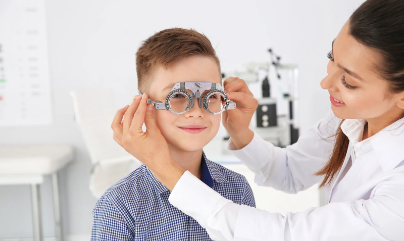 îngrijire a ochilor pentru copii